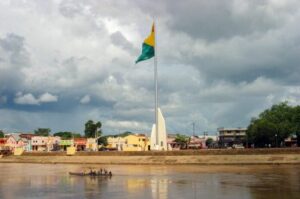 Rio Acre sobe 30 centímetros e volta a se aproximar da cota de 2 metros