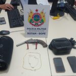 Militares da Rotam apreendem menores com arma de fogo em ação policial na capital Militares da Rotam apreendem menores com arma de fogo em ação policial na capital