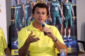 Gladson recebe carta de Carlão pedindo demissão do cargo de Secretário Adjunto de Esportes