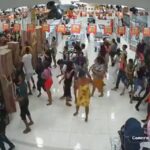 Ação de Black Friday provoca confusão em loja no AP e 16 ficam feridos Ação de Black Friday provoca confusão em loja no AP e 16 ficam feridos