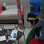 MOMENTO DE TERROR: vendedora luta com criminoso para fugir de estupro MOMENTO DE TERROR: vendedora luta com criminoso para fugir de estupro