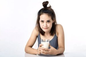 Sou intolerante à lactose. O que posso usar para substituir o Whey depois da academia?