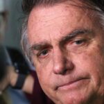 Bolsonaro volta a questionar resultado da eleição: 'Quem decidiu não foi o povo' Bolsonaro volta a questionar resultado da eleição: 'Quem decidiu não foi o povo'