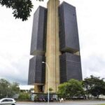 Mercado projeta piora do cenário fiscal para 2024, diz boletim do BC Mercado projeta piora do cenário fiscal para 2024, diz boletim do BC