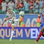 Atlético-MG perde para o Bahia, que fica na Série A e rebaixa o Santos Atlético-MG perde para o Bahia, que fica na Série A e rebaixa o Santos