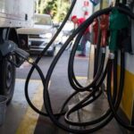 Petrobras cobra acima de preço internacional, apesar de redução no diesel, aponta levantamento