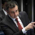 Pacheco fala em “estranheza” ao comentar MP que revisa desoneração Pacheco fala em “estranheza” ao comentar MP que revisa desoneração