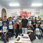 Artista acreano leva exposição e bate-papo sobre suas obras artísticas às escolas públicas de Rio Branco Artista acreano leva exposição e bate-papo sobre suas obras artísticas às escolas públicas de Rio Branco