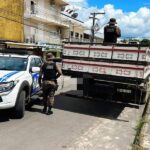 Polícia apreende caminhão com madeira ilegal em Cruzeiro do Sul e prende foragido da justiça em Porto Walter Polícia apreende caminhão com madeira ilegal em Cruzeiro do Sul e prende foragido da justiça em Porto Walter