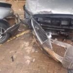 Bandidos roubam casa, fazem mãe e filho reféns e caem com carro em prédio de BH