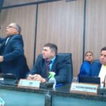 Vereador admite que bate em mulher após ser acusado durante sessão: ‘Bato, e bato em você’