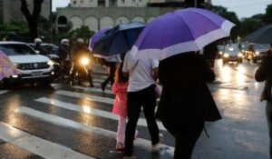 Inmet emite alerta de chuvas intensas para 13 cidades do Acre