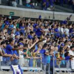 Cruzeiro anuncia entrada gratuita para mulheres e crianças contra Palmeiras