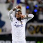 Cruzeiro avança em conversas com Douglas Costa