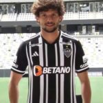 Scarpa mira títulos no Atlético-MG: 'Meu foco é ganhar Libertadores e Brasileiro' Scarpa mira títulos no Atlético-MG: 'Meu foco é ganhar Libertadores e Brasileiro'