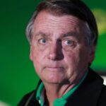 Bolsonaro critica Lula por não visitar o RJ após fortes chuvas