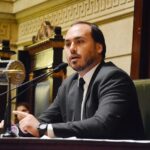 Oposição critica operação da PF contra Carlos Bolsonaro: “perseguição política escancarada” Oposição critica operação da PF contra Carlos Bolsonaro: “perseguição política escancarada”