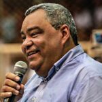 Prefeito Mazinho Serafim é hospitalizado em Rio Branco devido à dengue Prefeito Mazinho Serafim é hospitalizado em Rio Branco devido à dengue