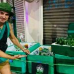 Ex-galã da TV ganha kombi de clientes para trabalhar em novo empreendimento