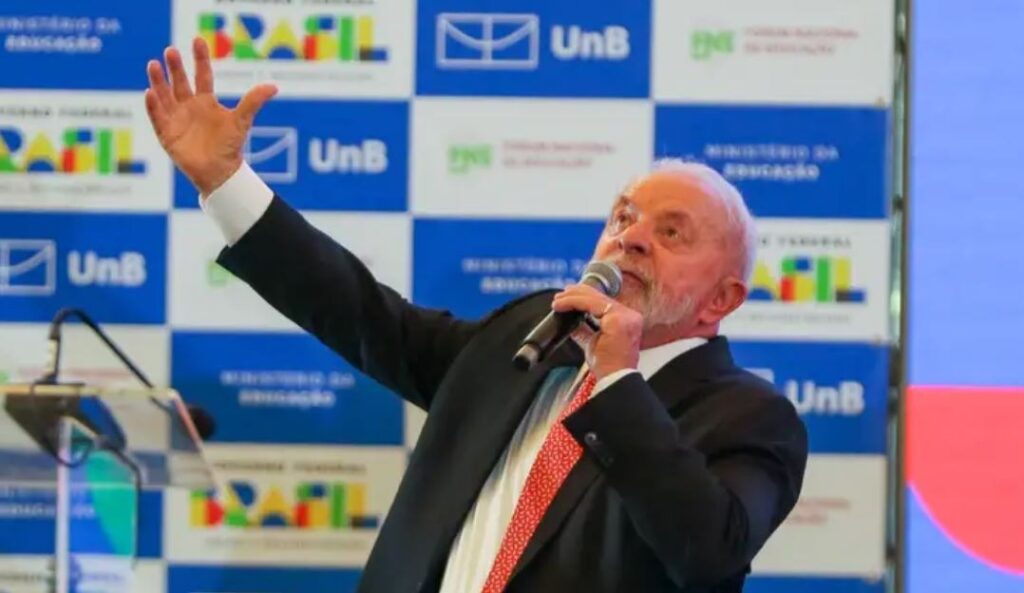“Construção coletiva do novo PNE é conquista da democracia”, diz Lula “Construção coletiva do novo PNE é conquista da democracia”, diz Lula