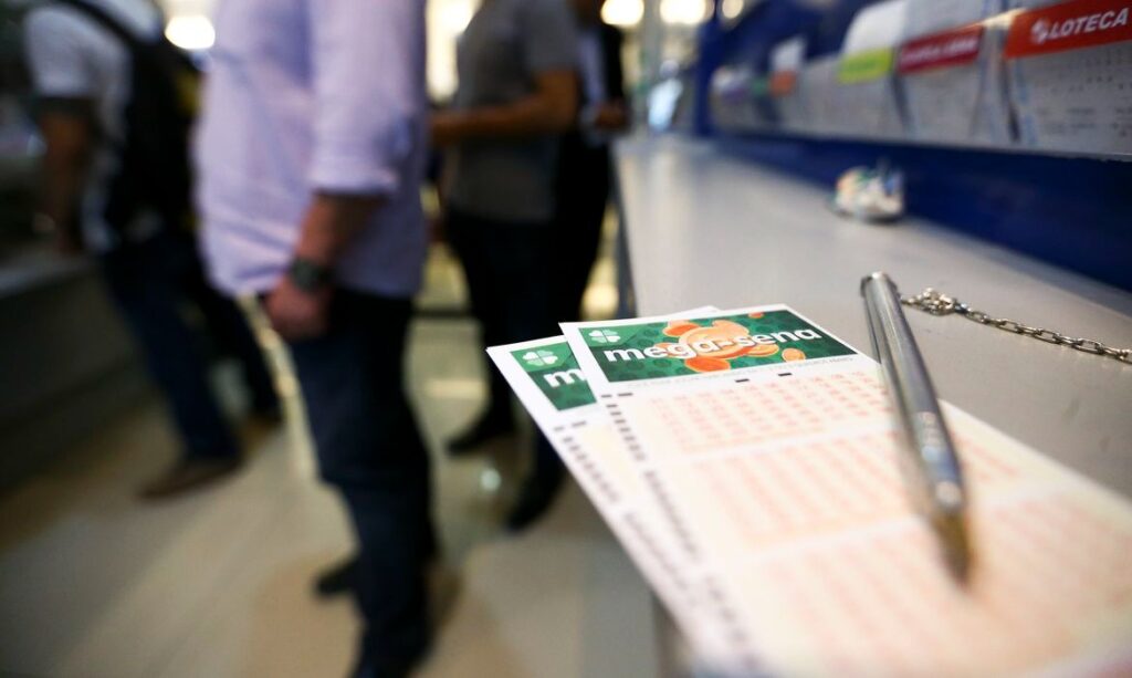 Mega-Sena sorteia nesta quinta-feira prêmio estimado em R$ 3 milhões Mega-Sena sorteia nesta quinta-feira prêmio estimado em R$ 3 milhões