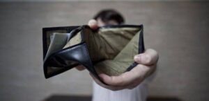 NortExpress é uma das 5 empresas que prestam serviços ao governo e está com pagamento de servidores em atraso