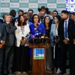 Senadores da oposição se somam aos deputados e apoiam impeachment de Lula; veja lista Senadores da oposição se somam aos deputados e apoiam impeachment de Lula; veja lista