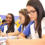 Ensino médio volta às aulas no Acre nesta segunda-feira; fundamental retorna dia 26 Ensino médio volta às aulas no Acre nesta segunda-feira; fundamental retorna dia 26