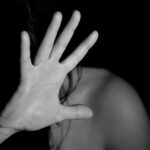 Mulher que denunciou PMs por estupro cita proposta de R$ 30 mil por silêncio Mulher que denunciou PMs por estupro cita proposta de R$ 30 mil por silêncio