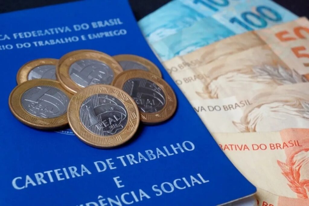 PRESENTÃO HOJE (05/03) para quem tem 5,6,7,8,9 anos e até mais de carteira assinada e trabalhou em 2022 (final 0 a 9) de CPF