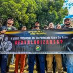 Manifestação dos policiais civis cobra reestruturação e destaca descaso do governo Manifestação dos policiais civis cobra reestruturação e destaca descaso do governo