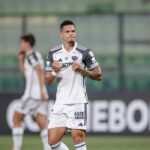 Com dois de Paulinho, Atlético-MG goleia Caracas na Libertadores