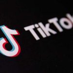 Câmara dos EUA aprova lei para banir TikTok se plataforma não cortar laços com a China Câmara dos EUA aprova lei para banir TikTok se plataforma não cortar laços com a China