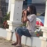 No Acre, homem usa crack de frente à Aleac, Palácio e órgãos de segurança pública