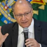 Ministro Geraldo Alckmin é diagnosticado com covid-19