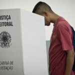 Prazo para jovens tirarem o primeiro título de eleitor se encerra em maio Prazo para jovens tirarem o primeiro título de eleitor se encerra em maio