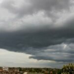 Variação de temperatura e chuvas marcam o sábado no Acre