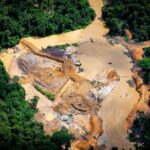 Ações de desintrusão reduzem garimpeiros na Terra Yanomami, mas 7 mil permanecem Ações de desintrusão reduzem garimpeiros na Terra Yanomami, mas 7 mil permanecem