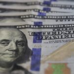Dólar sobe para R$ 5,05 e atinge maior valor em quase seis meses