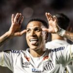 Otero decide e Santos larga na frente do Palmeiras na final do Paulistão Otero decide e Santos larga na frente do Palmeiras na final do Paulistão