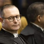 Saiba razão para Zanin se declarar impedido de julgar Bolsonaro