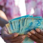 Governo libera empréstimo SEM JUROS e até 3 anos para pagar! IDOSOS com mais de 65 anos podem solicitar, confira