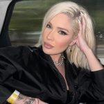 Karoline Lima debocha de críticas: “Inventaram a máquina do tempo”
