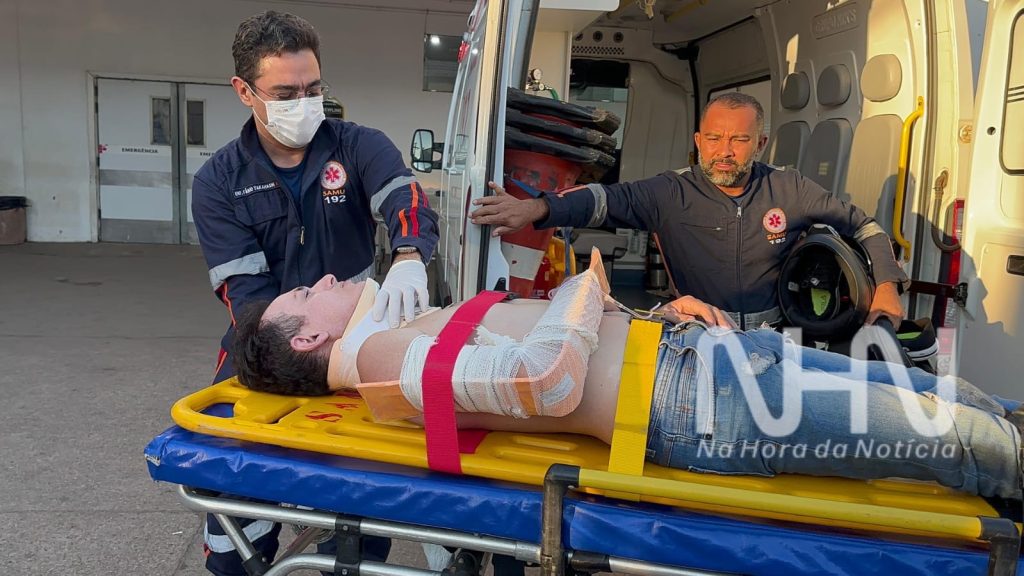 Duas pessoas ficam feridas em colisão entre motos em Rio Branco