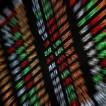 Ibovespa vira e opera em queda após mercado reagir à fala de Lula