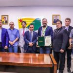 Gonzaga se reúne com Alan Rick e governo para tratar sobre exportações e estrada até o Peru Gonzaga se reúne com Alan Rick e governo para tratar sobre exportações e estrada até o Peru