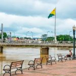 Prefeitura de Rio Branco avalia criar barragem no rio para captação de água durante seca Prefeitura de Rio Branco avalia criar barragem no rio para captação de água durante seca