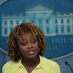 Porta-voz de Biden discute com jornalistas ao responder sobre idas de médico à Casa Branca