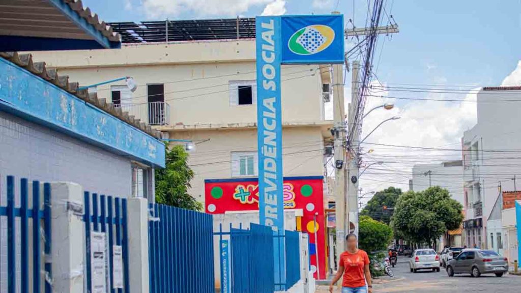 Concurso INSS abre 9.229 vagas com salários de até R$ 14.166,59; veja como se inscrever