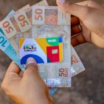 Depósitos do Auxílio-gás e Bolsa Família a partir de HOJE (20/08); veja quem recebe